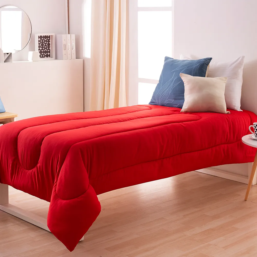 ACOLCHADO 1 1/2 PL TWIN CASABLANCA LISO LINEA ORO ROJO